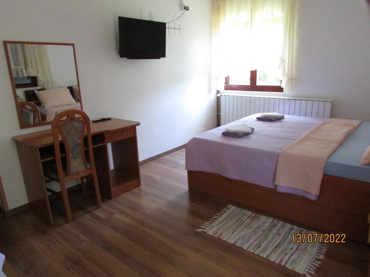 House Nenad Otel Plitvička Jezera Dış mekan fotoğraf